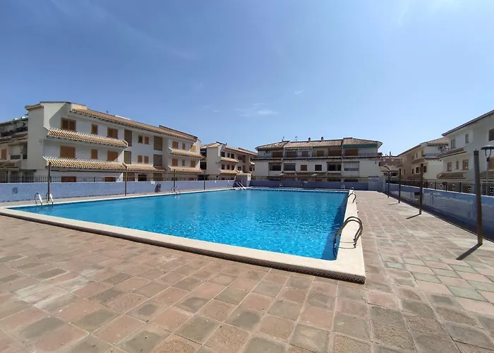 Apartamento Comodo A 300 Metros De La Playa