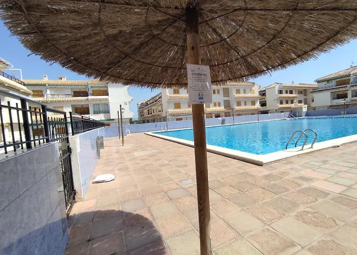 Apartamento Comodo A 300 Metros De La Playa