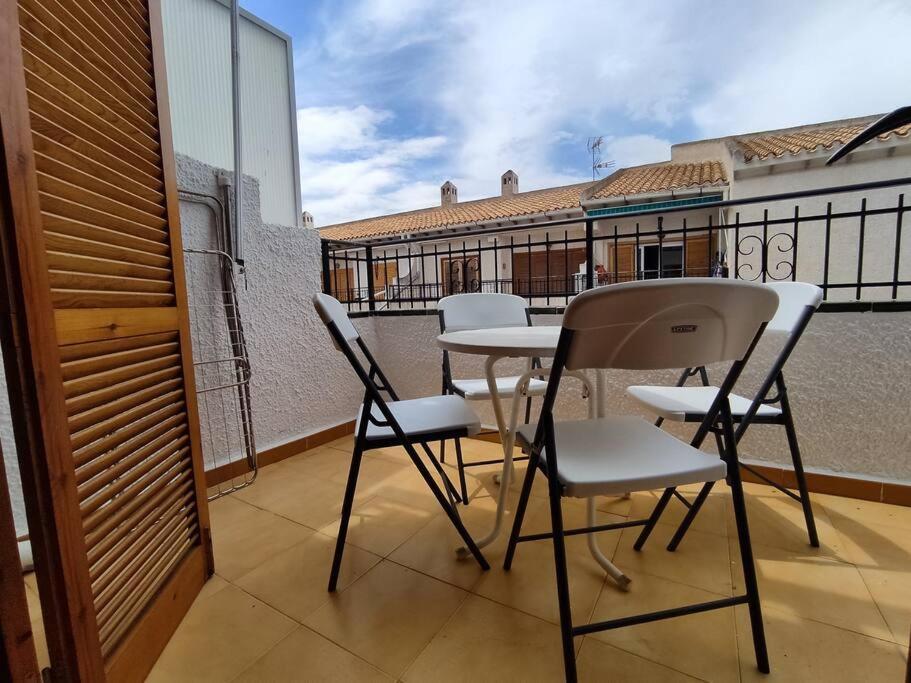 Comodo A 300 Metros De La Playa *